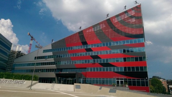 Casa_Milan mercato